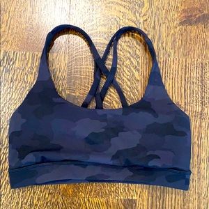 Lululemon sports bra